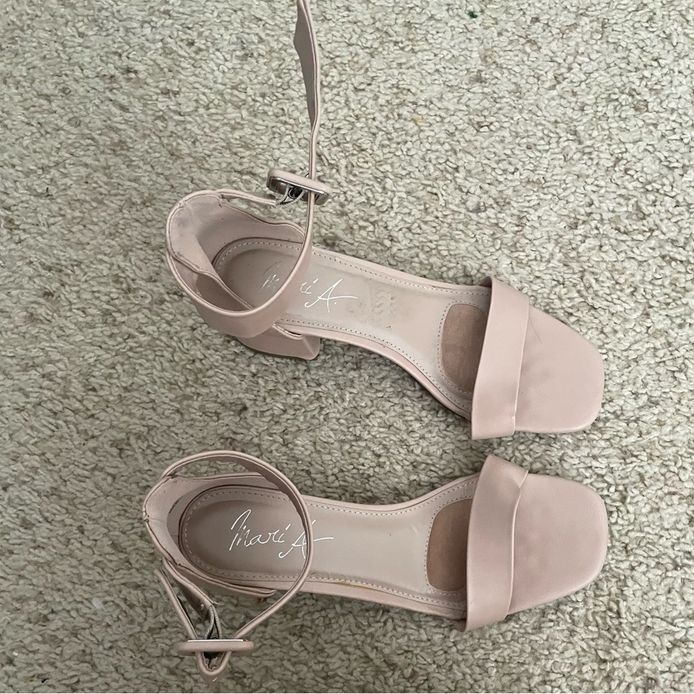 Nude color block heel high heels